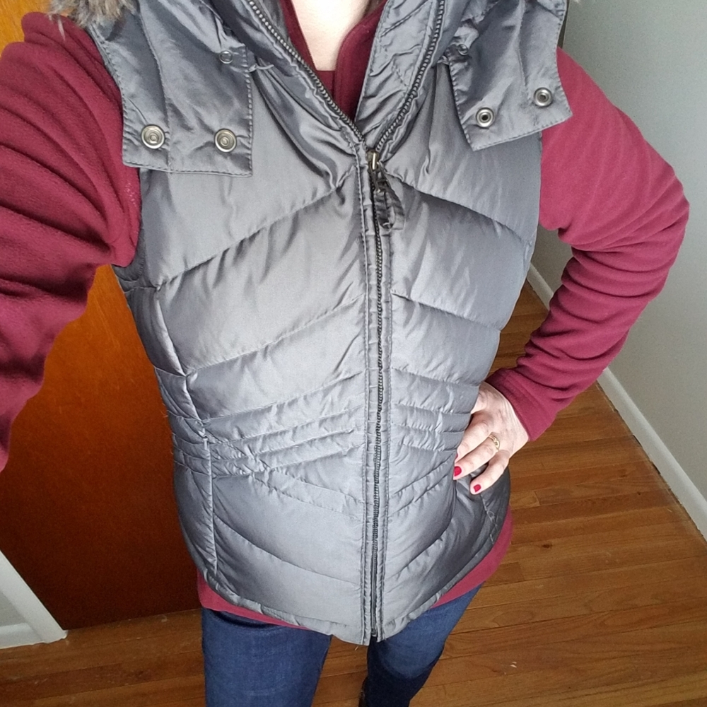 Loft grey puffer vest
